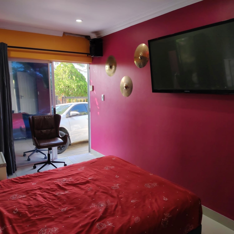 6 Bedroom Property for Sale in Haven Hills Eastern Cape